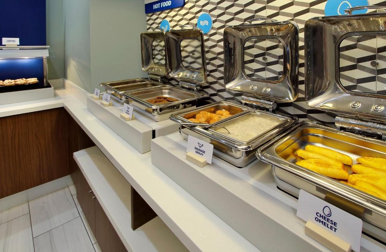 Holiday Inn Express & Suites - Hawaiian Gardens By Ihg المظهر الخارجي الصورة